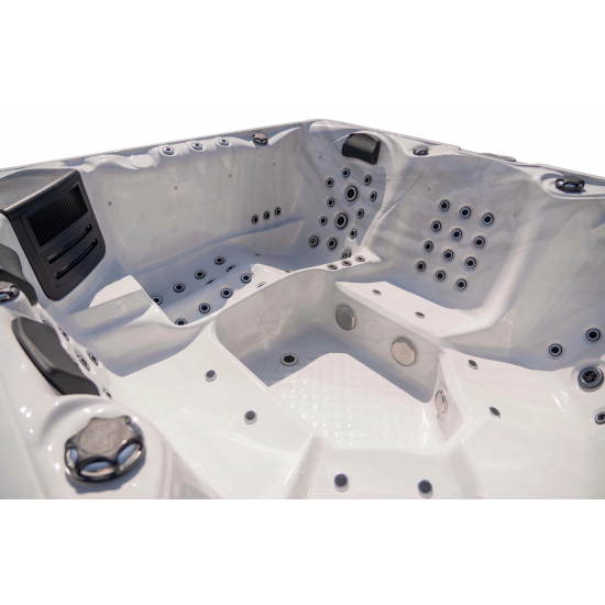 JJSPA Alpha 816 - Masažni bazen