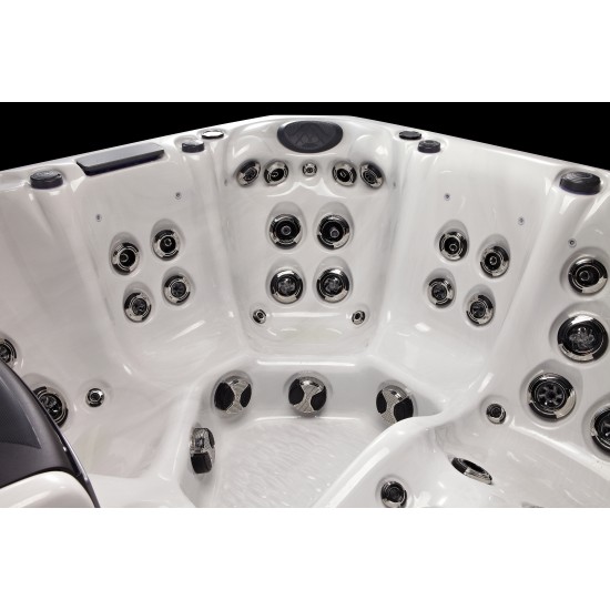 PLATINUM SPA Monaco – Masažni bazen