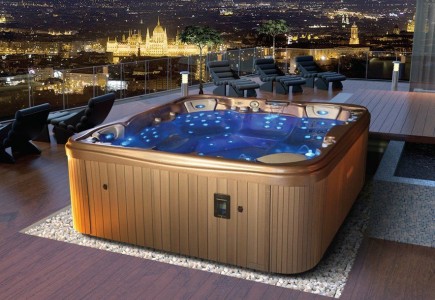 Vanjski jacuzzi i prednosti redovite uporabe za tijelo