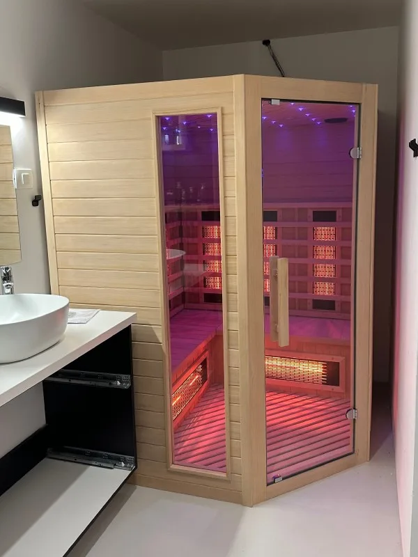 Kutna infracrvena sauna JJSPA JKI150 u kupaonici