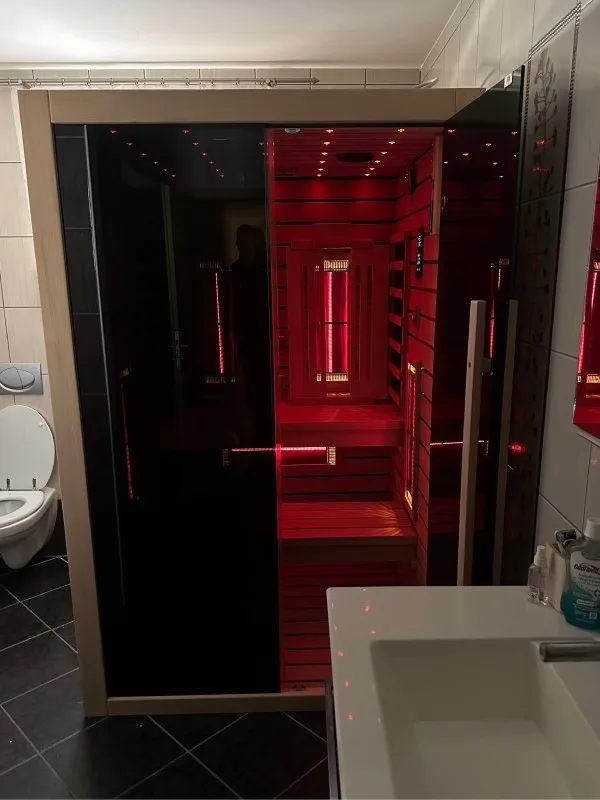 Infracrvena sauna s crnim staklima JJSPA JIP130